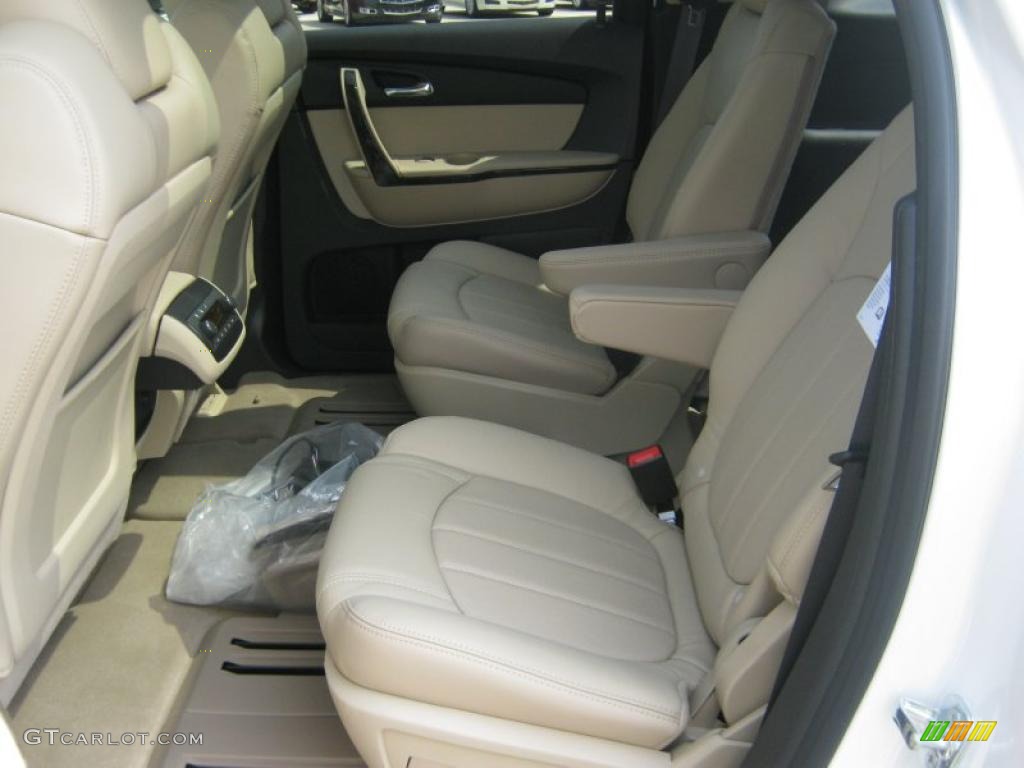 2011 Acadia Denali - White Diamond Tintcoat / Cashmere photo #16