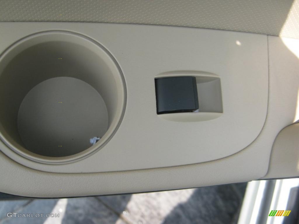 2011 Acadia Denali - White Diamond Tintcoat / Cashmere photo #21