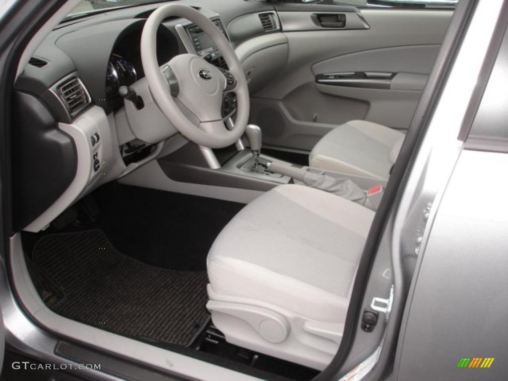 Platinum Interior 2011 Subaru Forester 2.5 X Photo #48474876