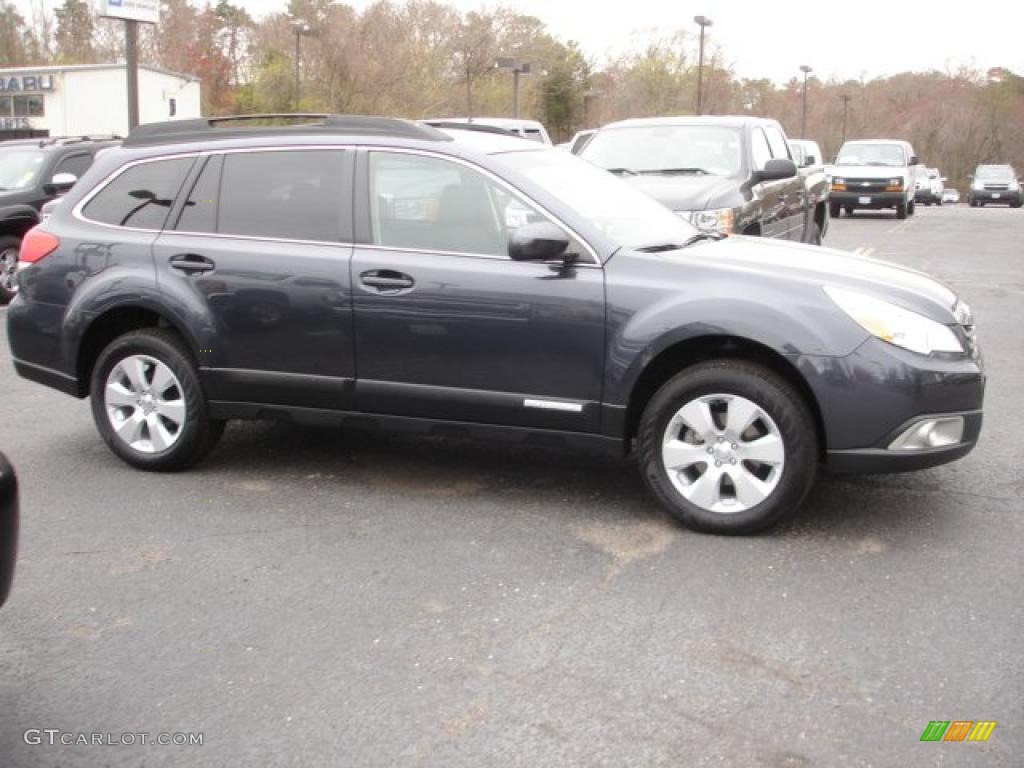 2011 Outback 2.5i Premium Wagon - Graphite Gray Metallic / Off Black photo #7