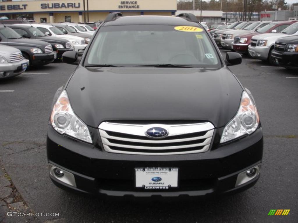 2011 Outback 2.5i Premium Wagon - Crystal Black Silica / Warm Ivory photo #2