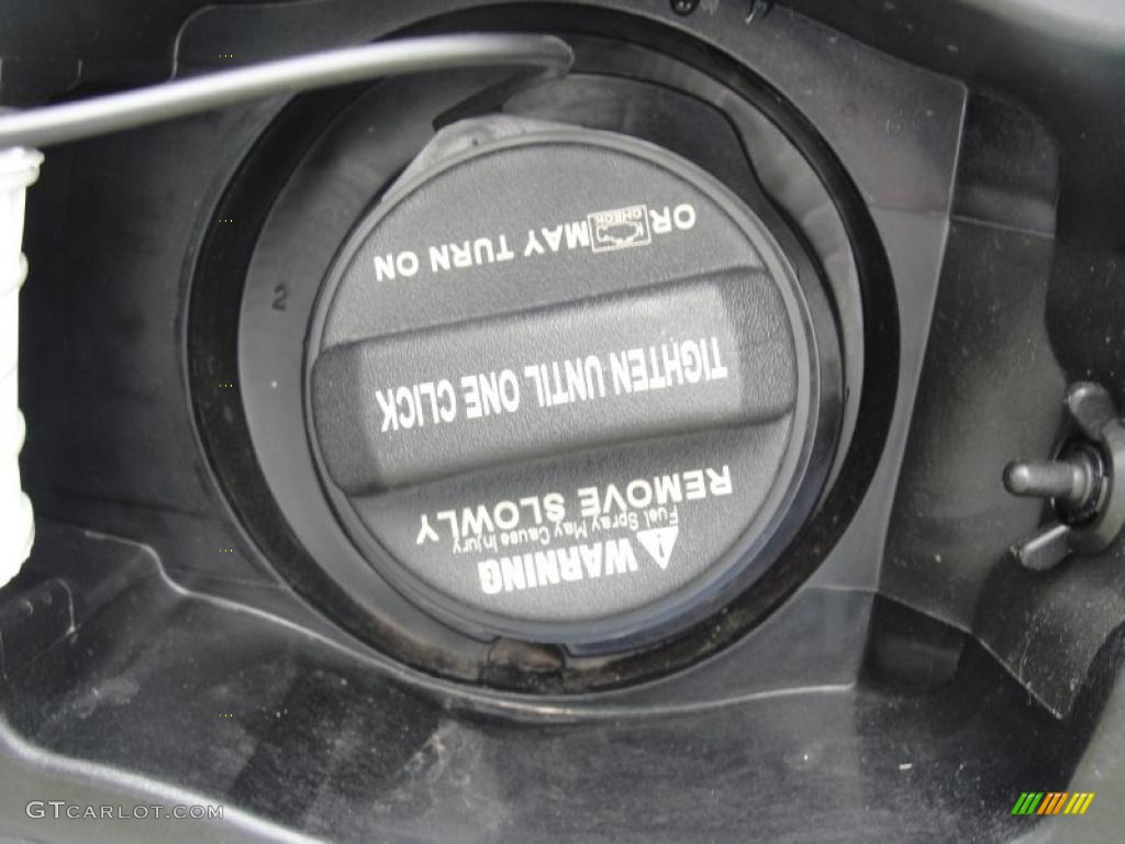 2011 Hyundai Sonata Hybrid Controls Photo #48477228