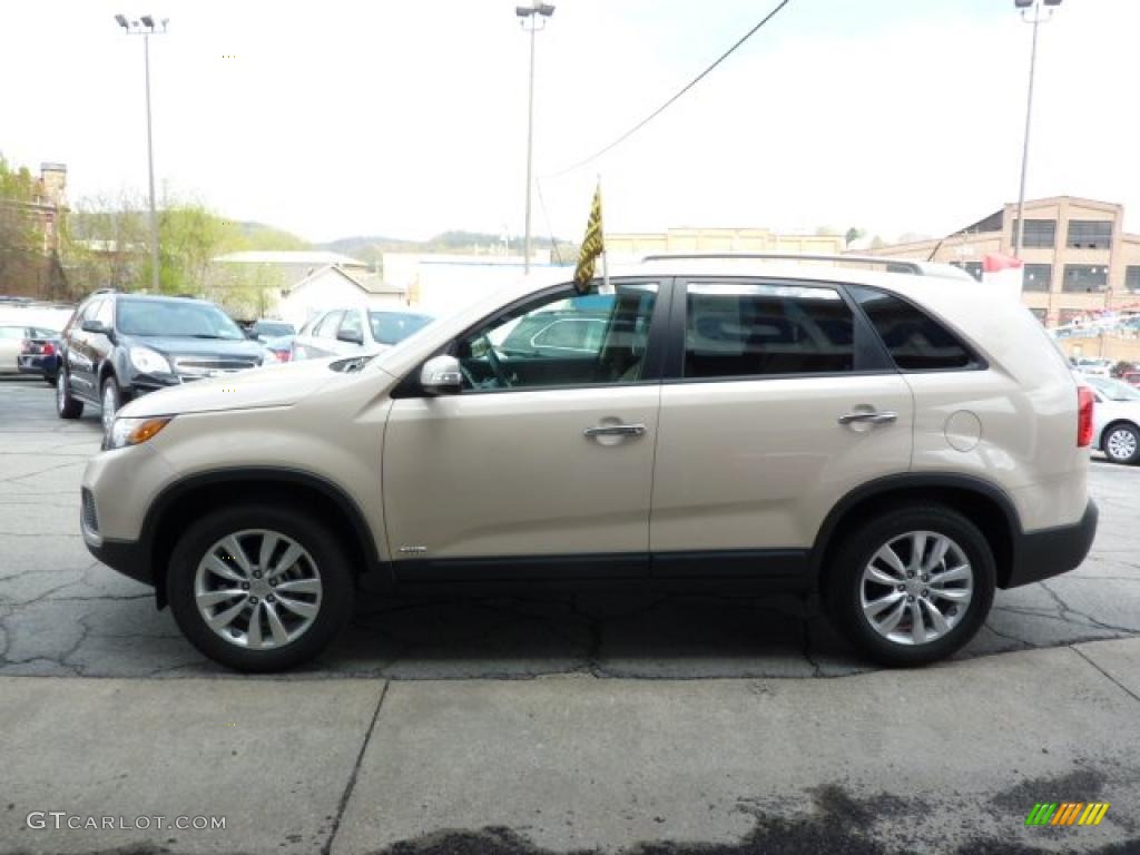 2011 Sorento LX V6 AWD - White Sand Beige / Beige photo #6