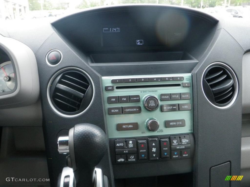 2009 Honda Pilot EX Controls Photo #48479211