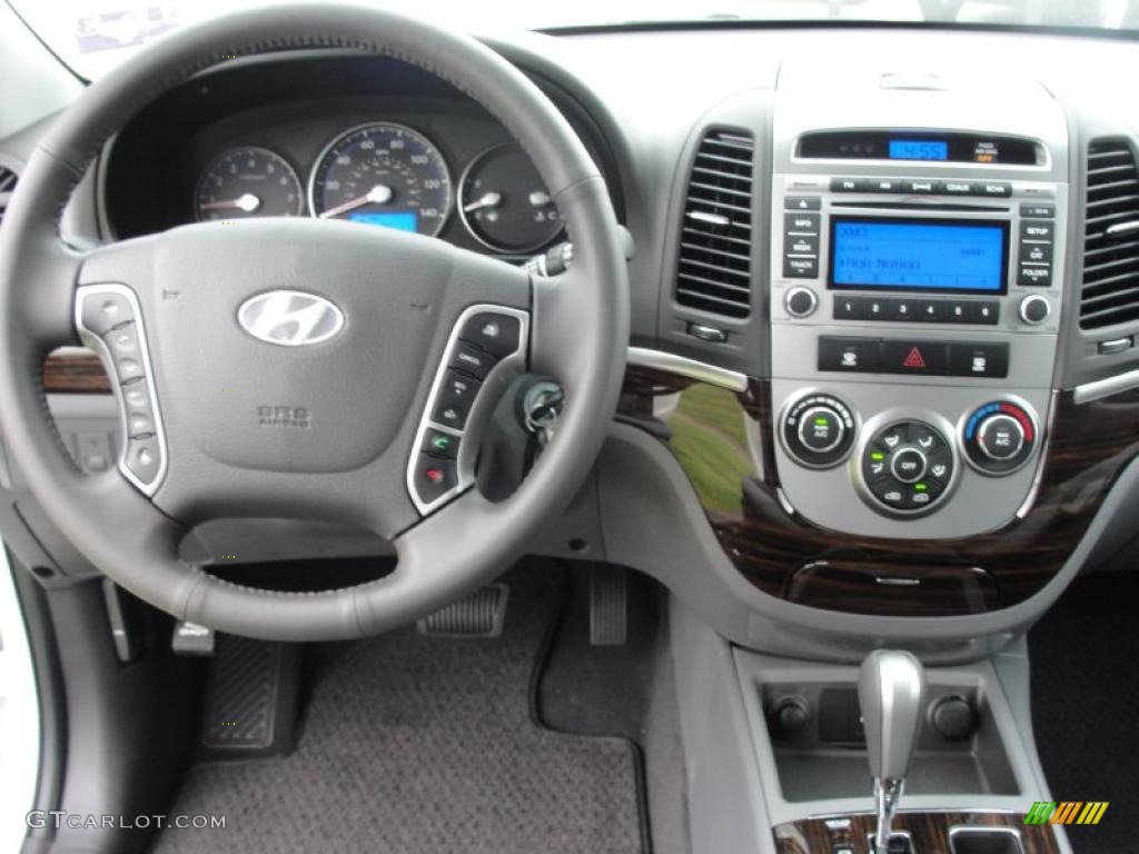 2011 Hyundai Santa Fe SE Gray Dashboard Photo #48479244