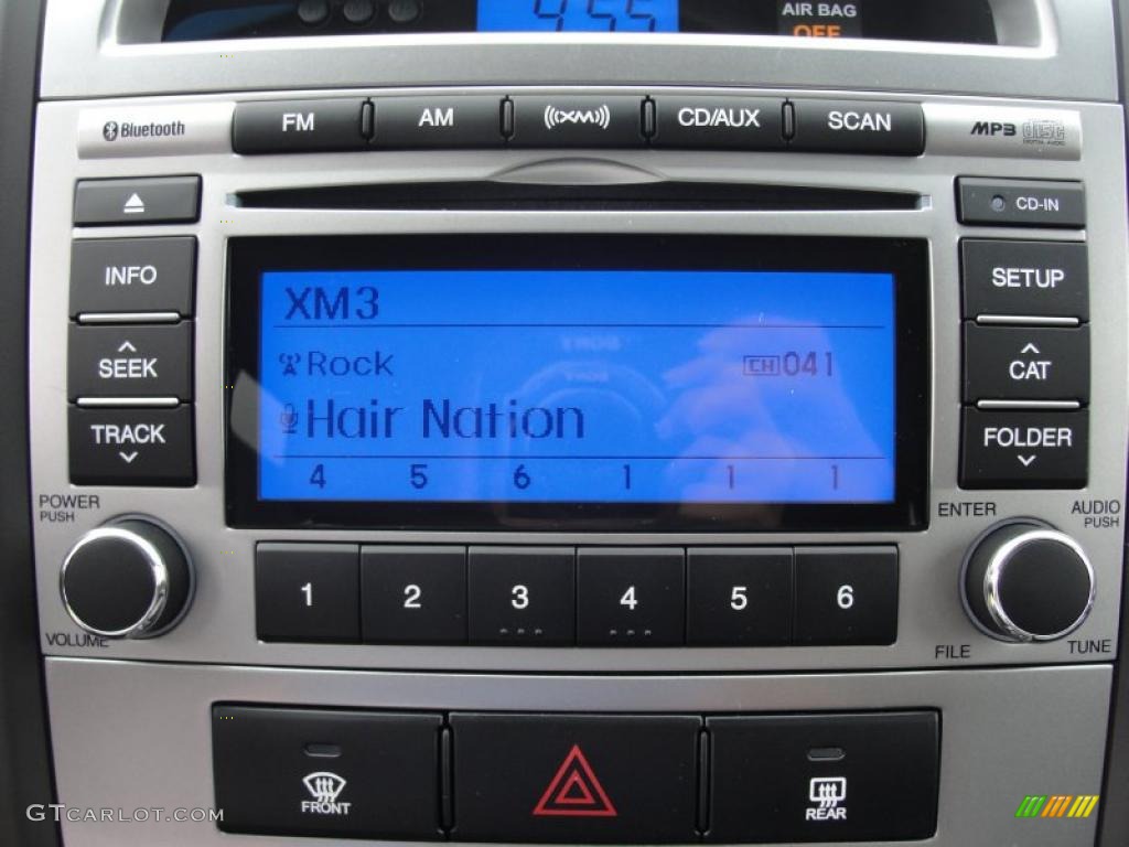 2011 Hyundai Santa Fe SE Controls Photo #48479289