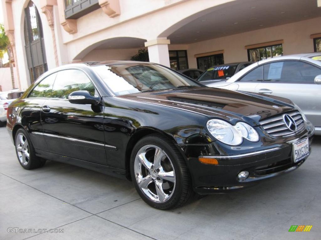 Black Mercedes-Benz CLK