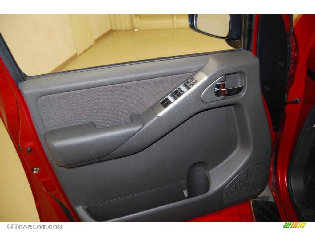 2008 Pathfinder SE - Red Brawn / Graphite photo #9