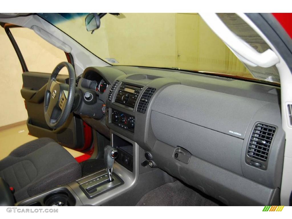2008 Pathfinder SE - Red Brawn / Graphite photo #21