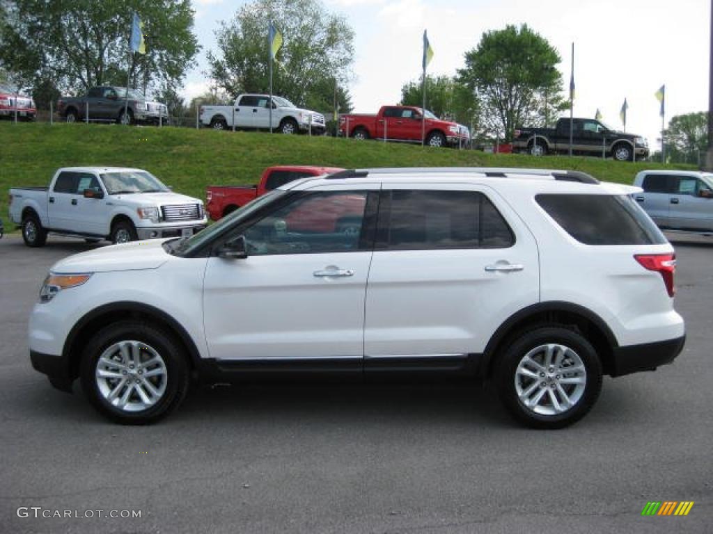 2011 Explorer XLT 4WD - White Platinum Tri-Coat / Medium Light Stone photo #1