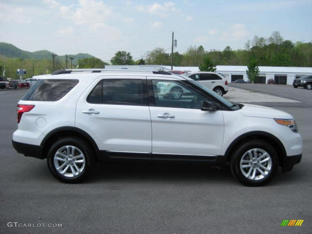 White Platinum Tri-Coat 2011 Ford Explorer XLT 4WD Exterior Photo #48483237