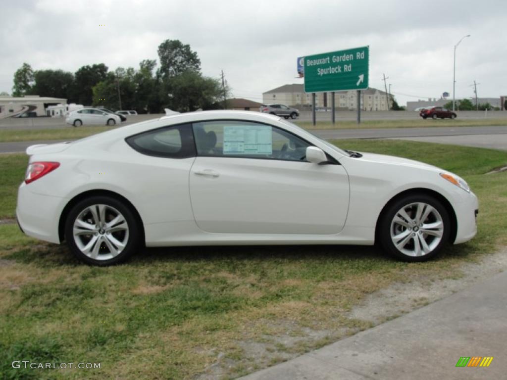 Karussell White 2011 Hyundai Genesis Coupe 2.0T Exterior Photo #48483453