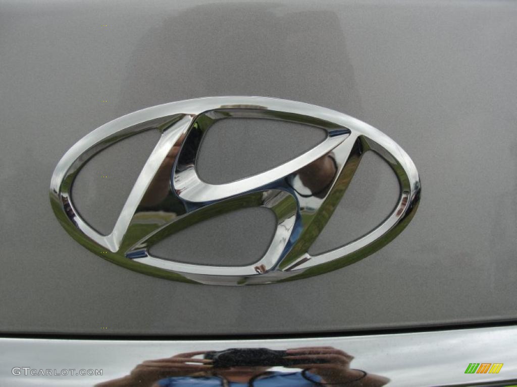 2011 Hyundai Genesis 3.8 Sedan Marks and Logos Photo #48484176