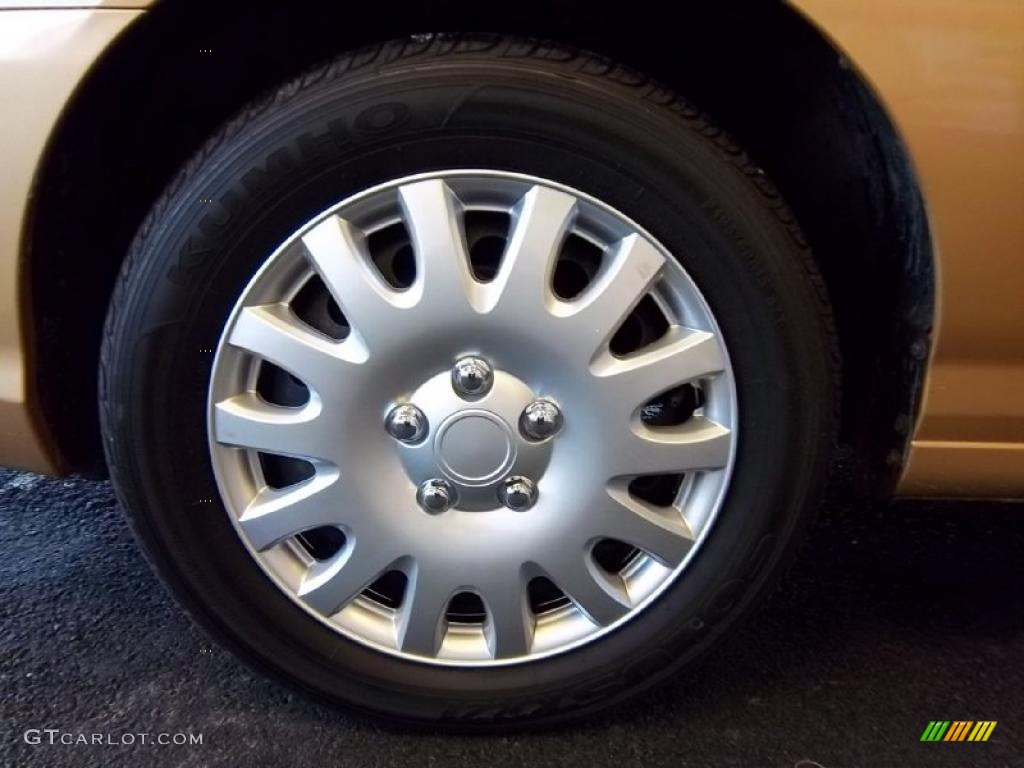 2004 Hyundai Elantra GLS Sedan Wheel Photo #48484239