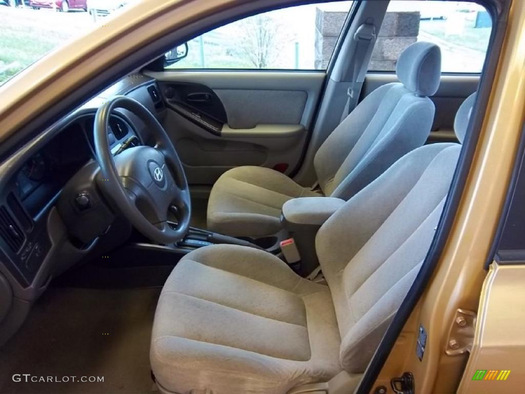 Beige Interior 2004 Hyundai Elantra GLS Sedan Photo #48484311