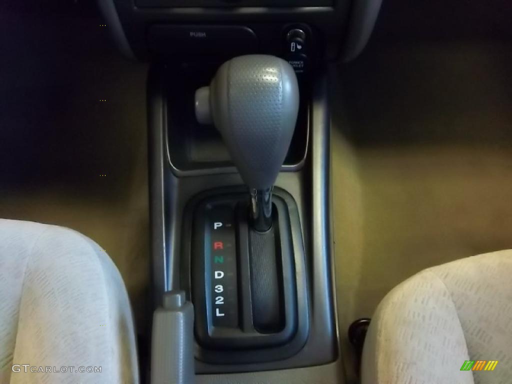 2004 Hyundai Elantra GLS Sedan 4 Speed Automatic Transmission Photo #48484464