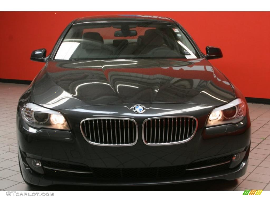 2011 5 Series 528i Sedan - Dark Graphite Metallic / Everest Gray photo #2