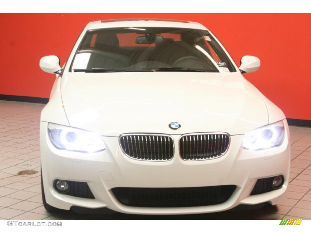 2011 3 Series 328i Coupe - Alpine White / Black photo #2