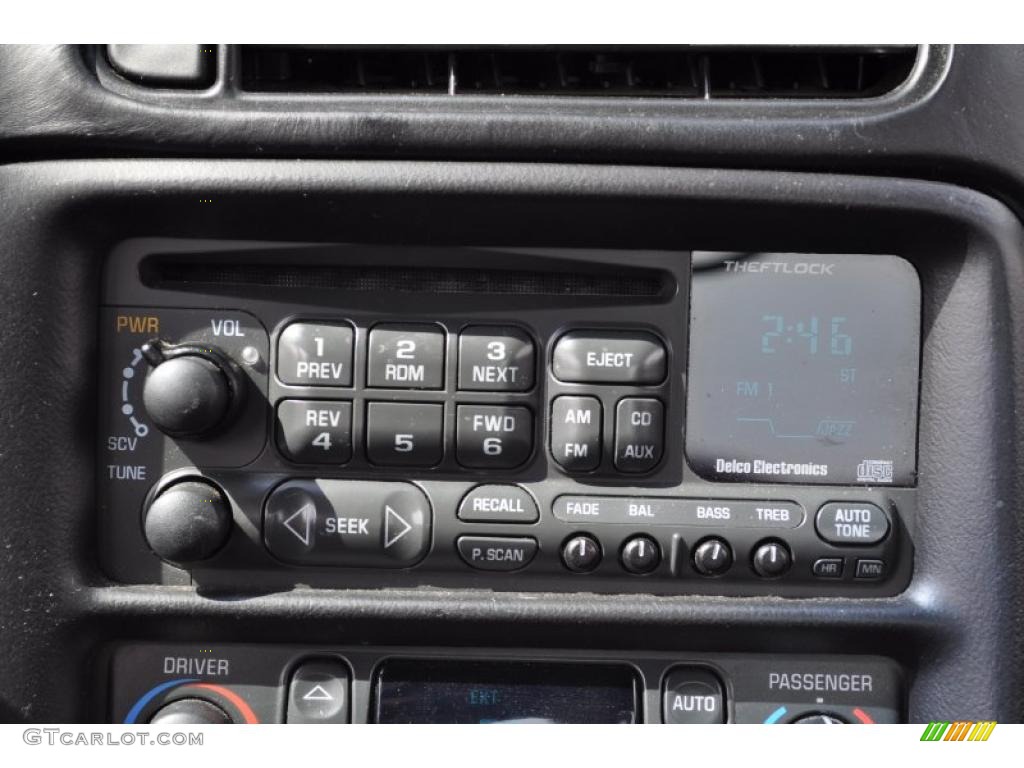 2002 Chevrolet Corvette Z06 Controls Photo #48487476