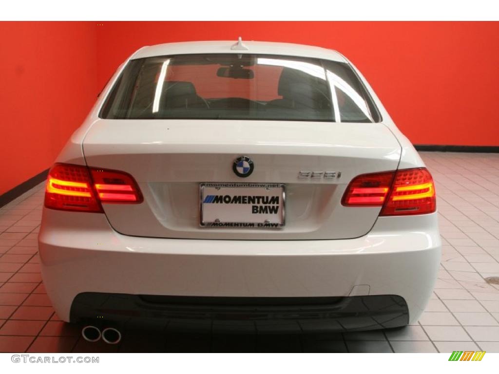 2011 3 Series 328i Coupe - Alpine White / Black photo #25