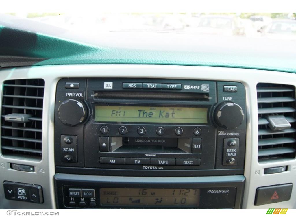 2004 Toyota 4Runner Limited 4x4 Controls Photo #48488905