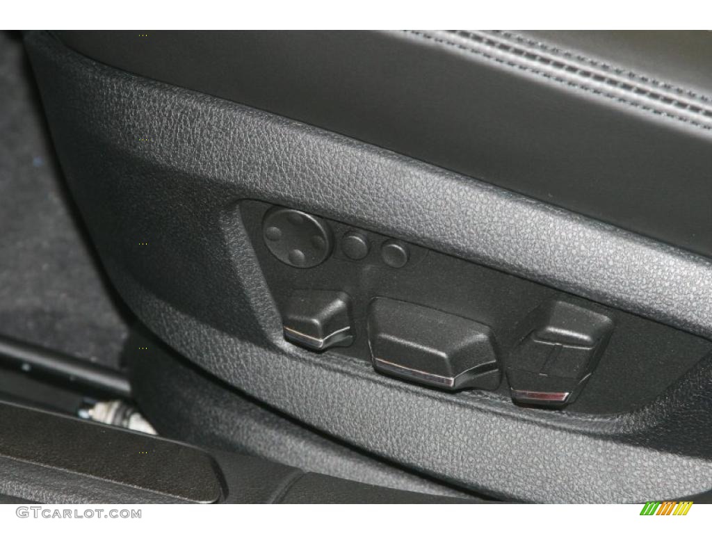 2012 BMW 7 Series 750Li Sedan Controls Photo #48489901