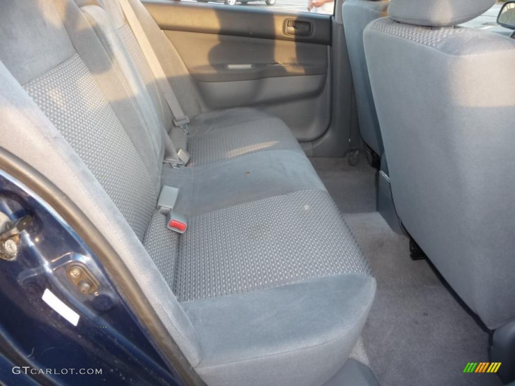 Gray Interior 2003 Mitsubishi Lancer LS Photo #48492217