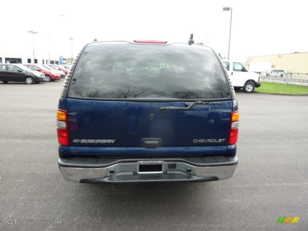 2003 Suburban 1500 4x4 - Indigo Blue Metallic / Tan/Neutral photo #5