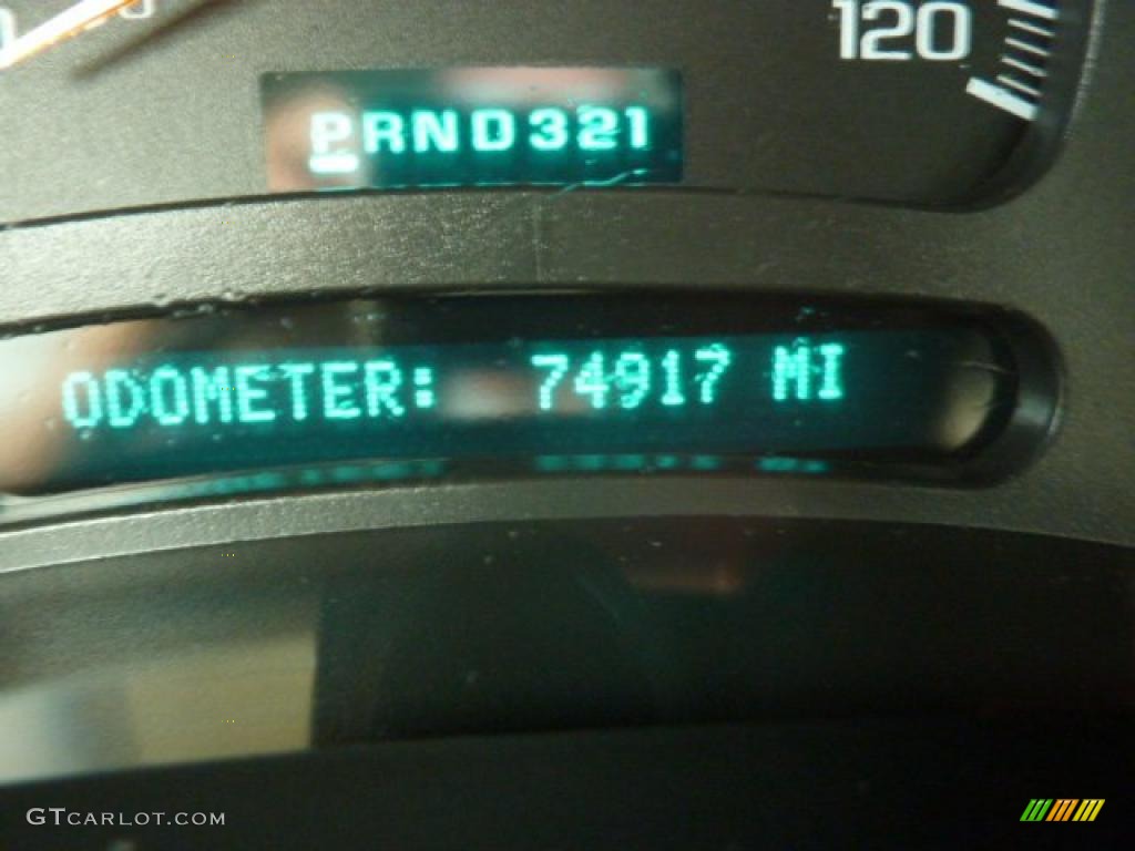 2003 Suburban 1500 4x4 - Indigo Blue Metallic / Tan/Neutral photo #15