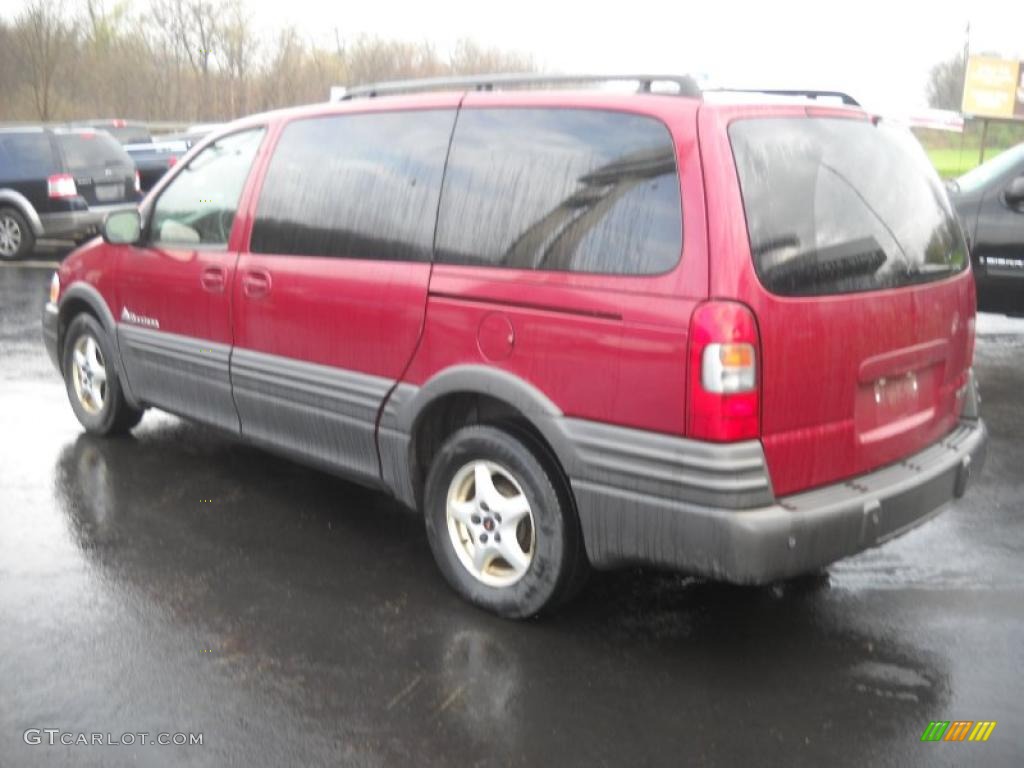 2004 Montana  - Sport Red Metallic / Gray photo #5