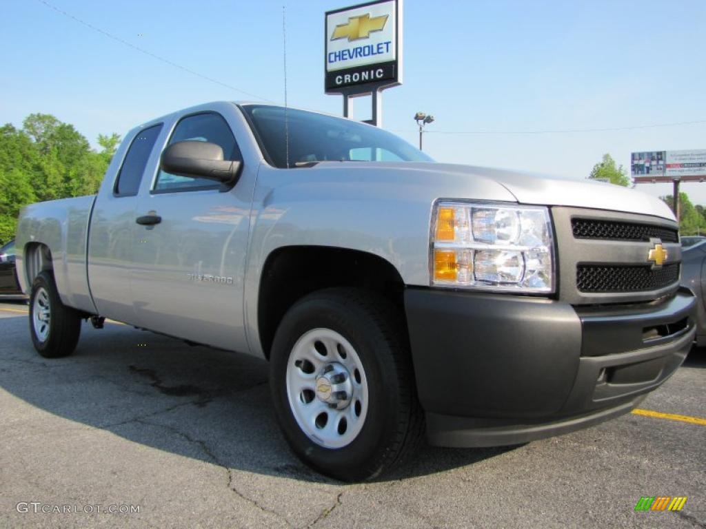 Sheer Silver Metallic Chevrolet Silverado 1500