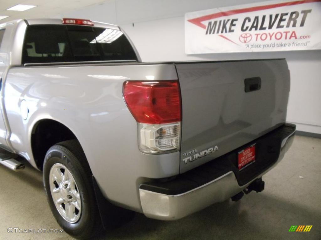 2010 Tundra SR5 Double Cab - Silver Sky Metallic / Graphite Gray photo #9