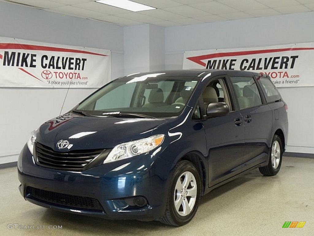 2011 Sienna V6 - South Pacific Blue Pearl / Bisque photo #1