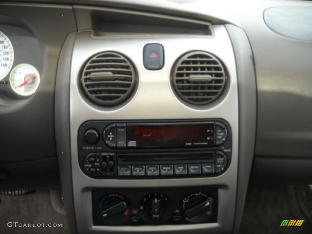 2003 Dodge Stratus SXT Coupe Controls Photo #48495625