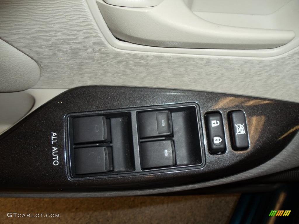 2011 Sienna V6 - South Pacific Blue Pearl / Bisque photo #12
