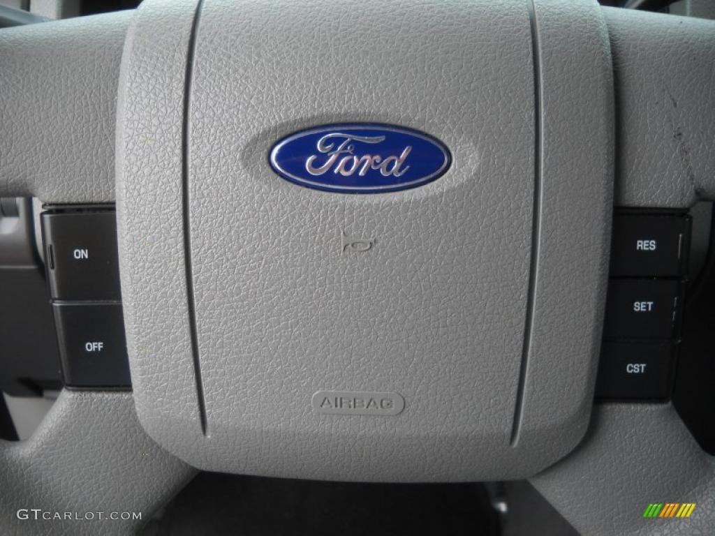 2004 F150 XLT Regular Cab 4x4 - Medium Wedgewood Blue Metallic / Medium/Dark Flint photo #19