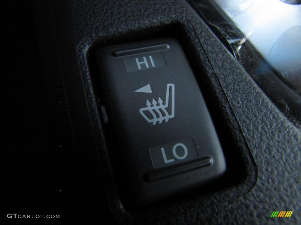2011 Nissan Altima 3.5 SR Controls Photo #48496204