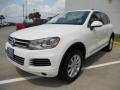 Campanella White - Touareg VR6 FSI Sport 4XMotion Photo No. 3