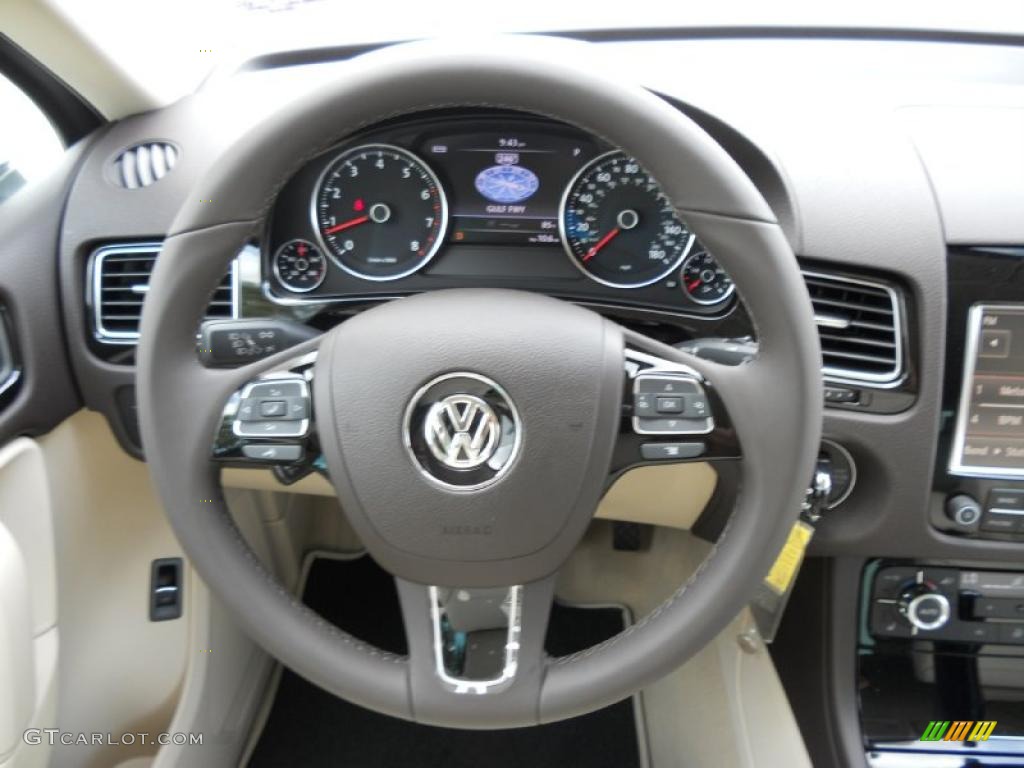 2011 Volkswagen Touareg VR6 FSI Sport 4XMotion Cornsilk Beige Steering Wheel Photo #48497167