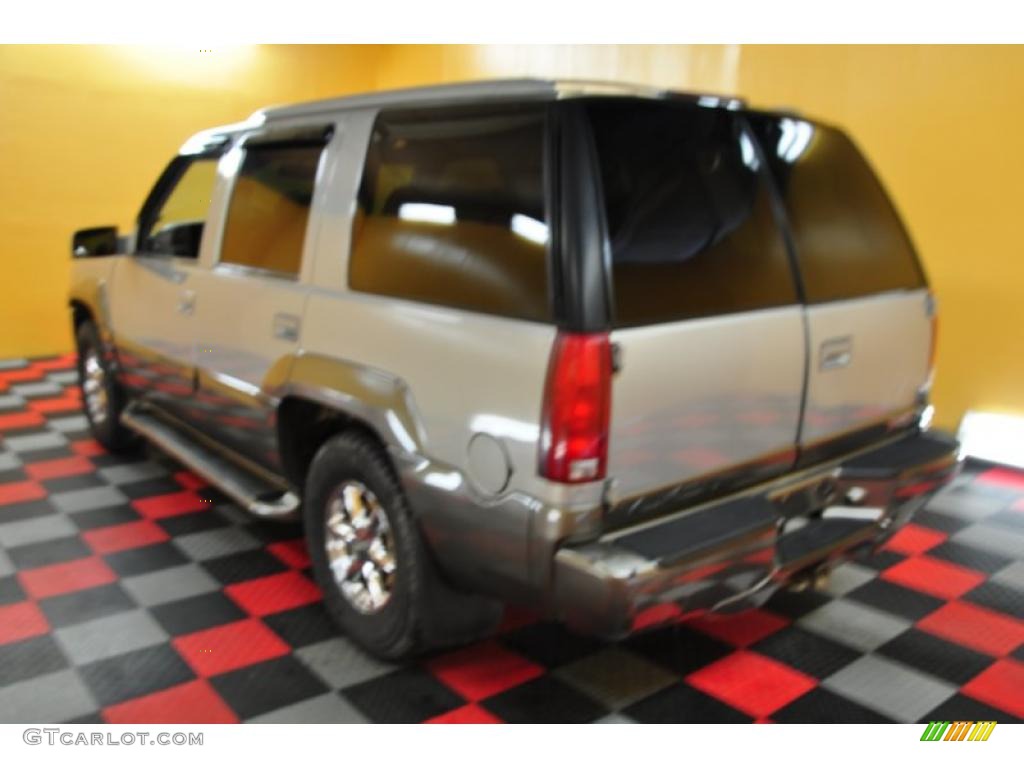 2000 Yukon Denali 4x4 - Silvermist Metallic / Stone Gray photo #3