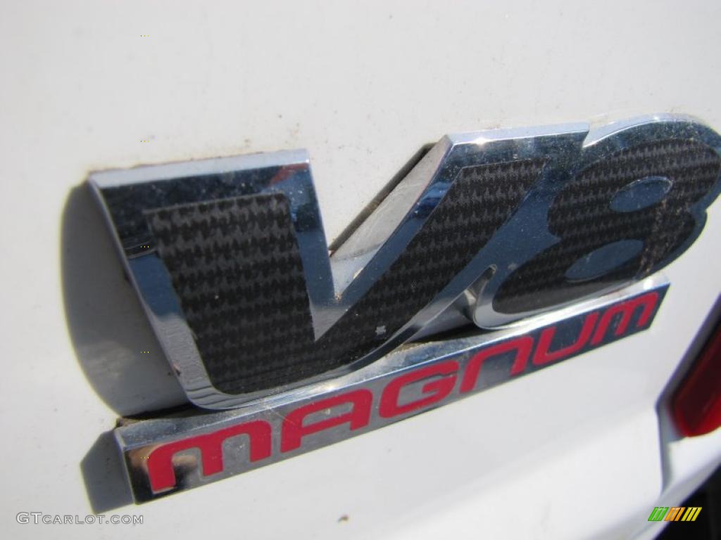 2005 Dodge Dakota ST Club Cab Marks and Logos Photos