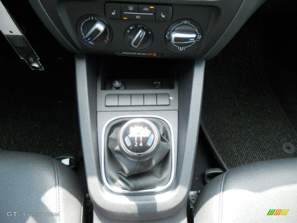 2011 Volkswagen Jetta SE Sedan 5 Speed Manual Transmission Photo #48498022