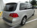 Mercury Silver Metallic - Routan SE Photo No. 7