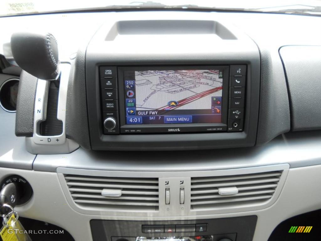 2011 Volkswagen Routan SEL Navigation Photo #48498877