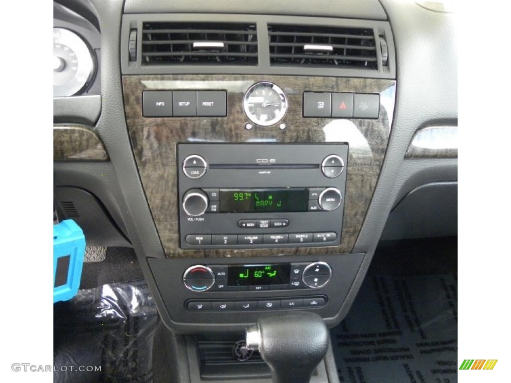 2008 Mercury Milan V6 Premier Controls Photo #48500338