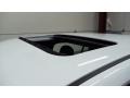 Bright White - 200 Touring Photo No. 14