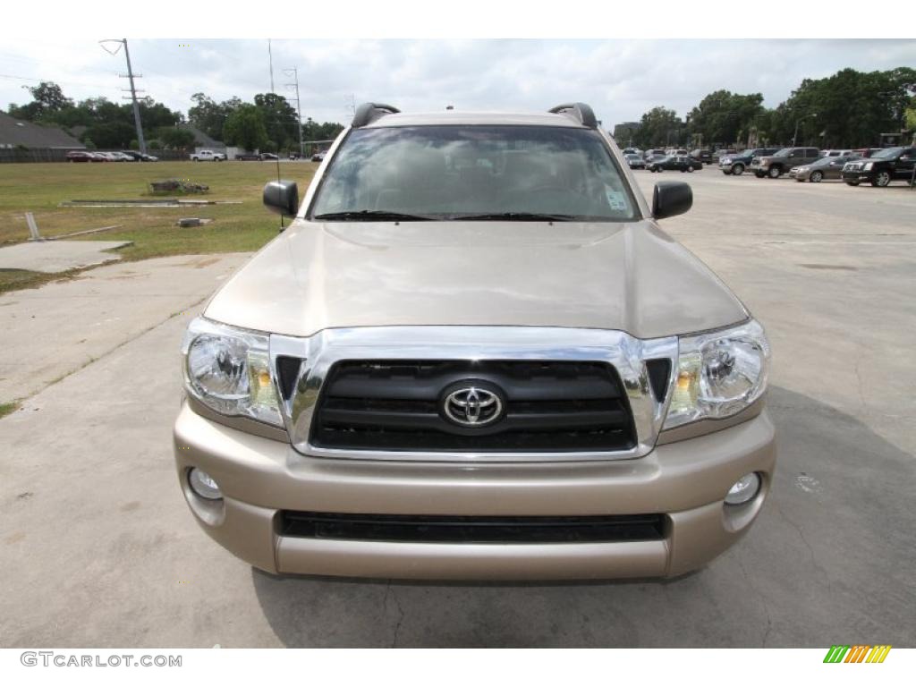 2007 Tacoma V6 SR5 Double Cab 4x4 - Desert Sand Mica / Taupe photo #2