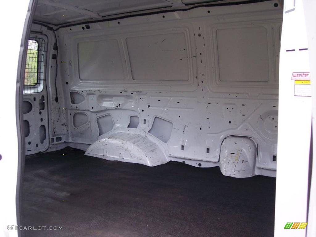 2005 E Series Van E250 Commercial - Oxford White / Medium Flint photo #39