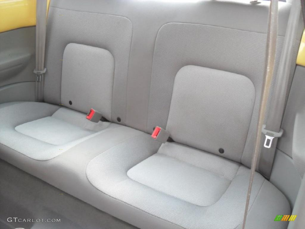 Grey Interior 2003 Volkswagen New Beetle GL Coupe Photo #48501922