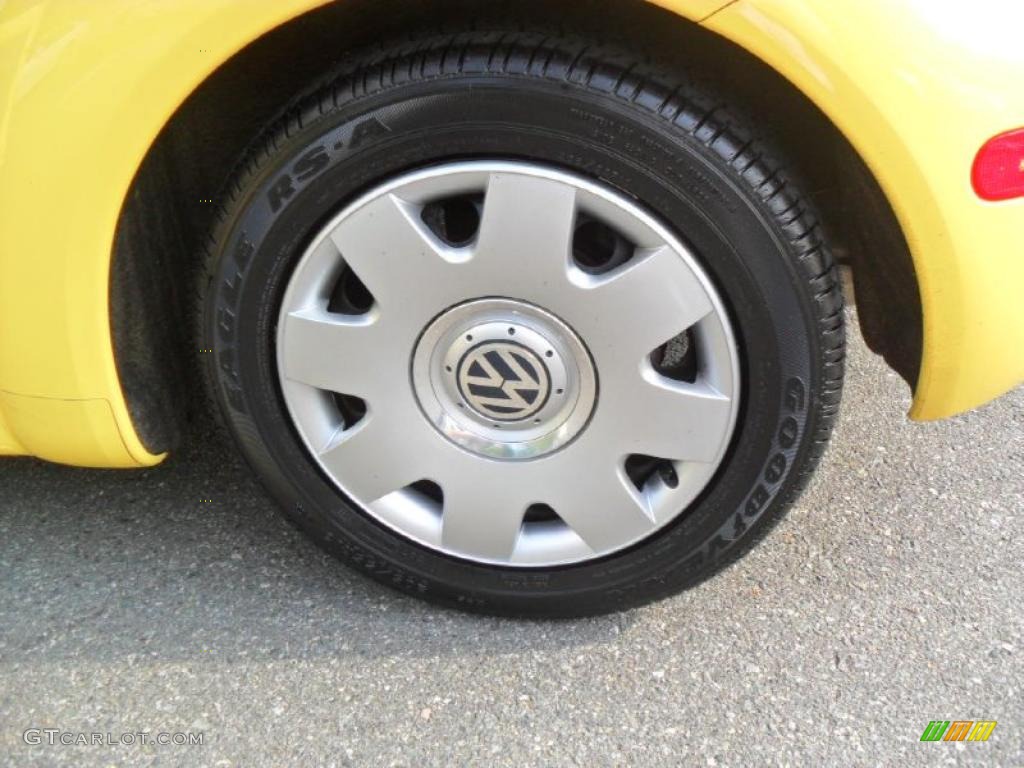 2003 Volkswagen New Beetle GL Coupe Wheel Photo #48501925